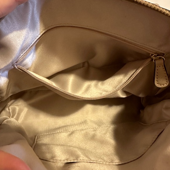 Coach beige purse - Picture 7 of 7